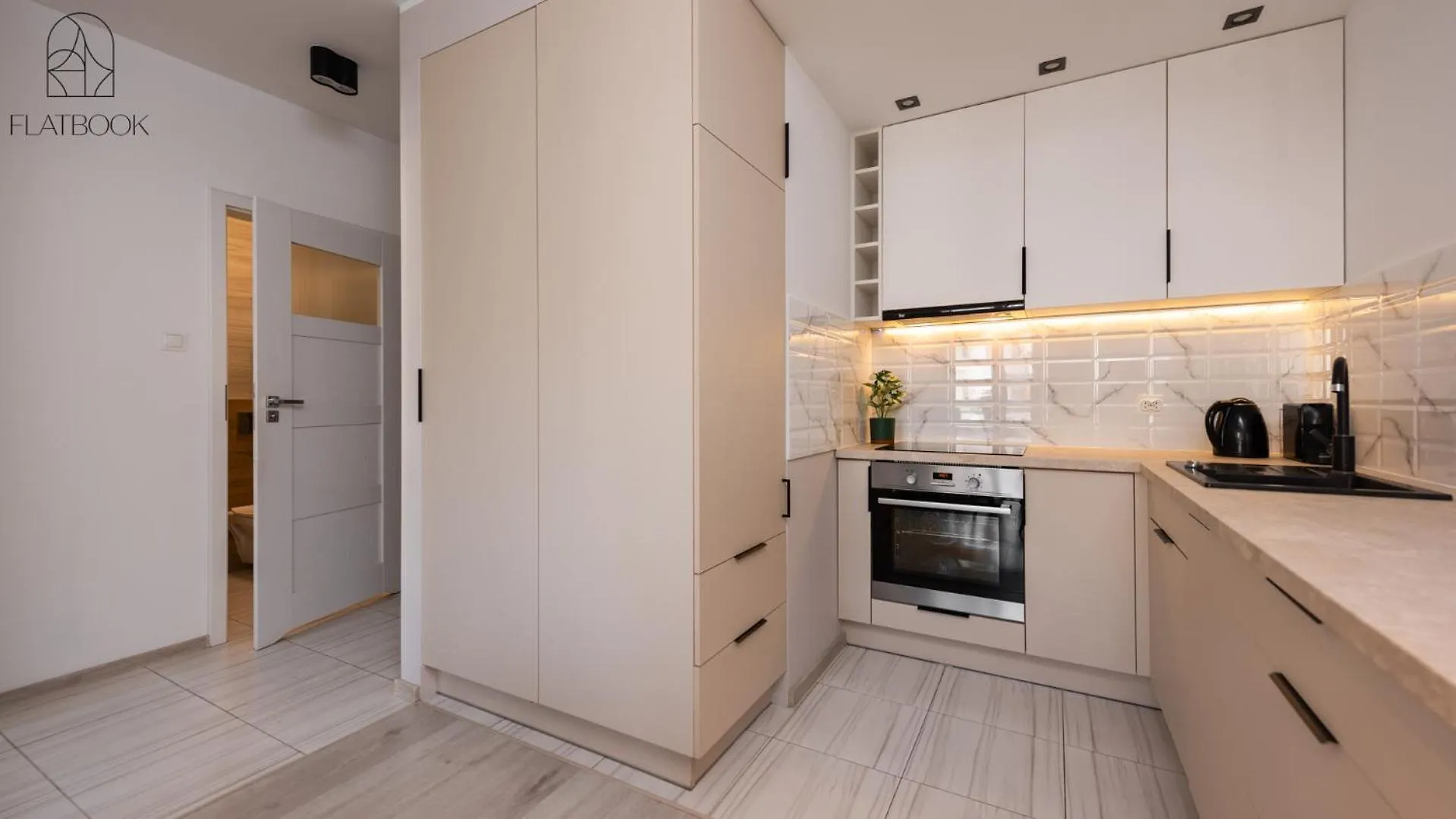 Flatbook - City Center Spa Apartments 6B,C Gdansk Poland